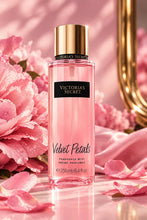 Load image into Gallery viewer, VICTORIA’S SECRET Velvet Petals FRAGRANCE MIST BRUME PARFUMEE 250ml