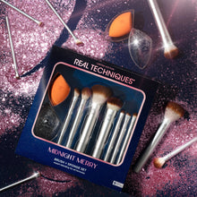 Load image into Gallery viewer, REAL TECHNIQUE MIDNIGHT MERRY BRUSH + SPONGE SETS
