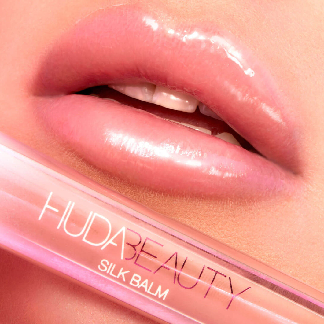 Huda beauty silk lip glossy