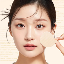 Load image into Gallery viewer, Medicube kojic acid Turmeric pad 70pads 155g شرائح الكوجاك والكركم لتفتيح وتوحيد لون البشرة
