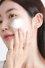 Load image into Gallery viewer, What a skin Mild BHA 5.5 bubble foam cleanser 200 ml
