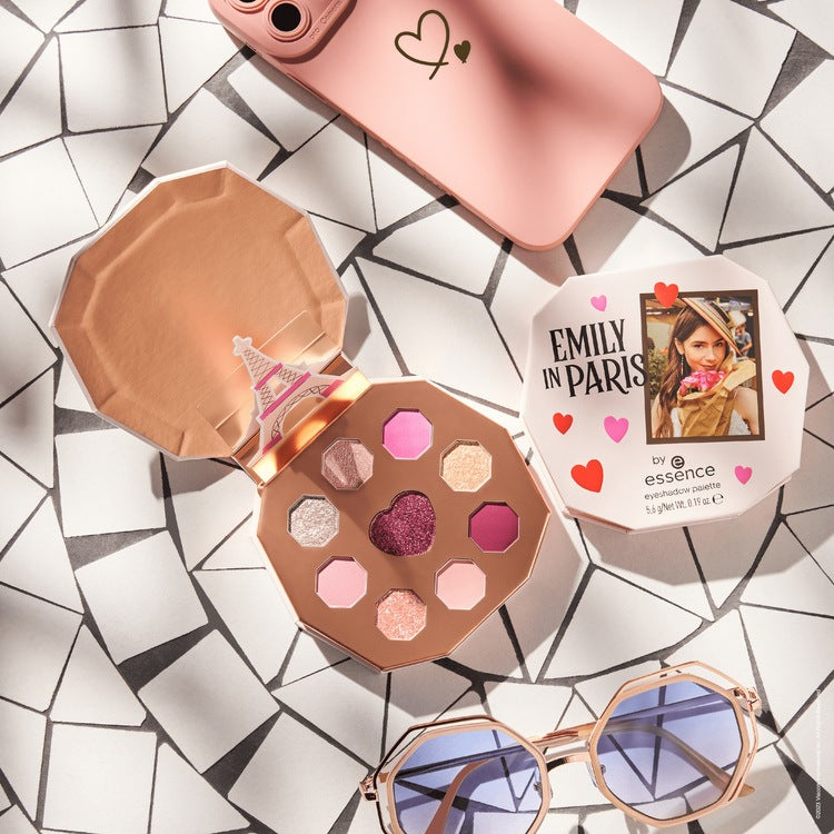 essence  Emily in Paris palette